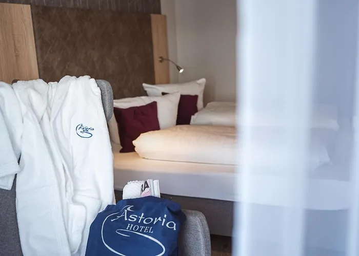 Astoria - Alexandra Kraemer Ek Hotel