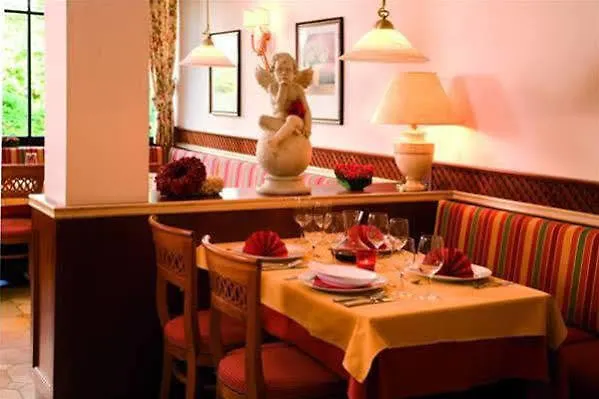 Astoria - Alexandra Kraemer Ek 酒店 3*