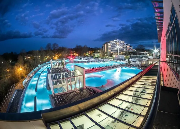 Astoria - Alexandra Kraemer Ek Hotel
